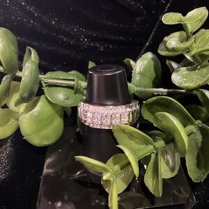 Men’s Ring Wedding Band Moissanite Sz 10